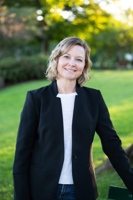 Author Lisa King